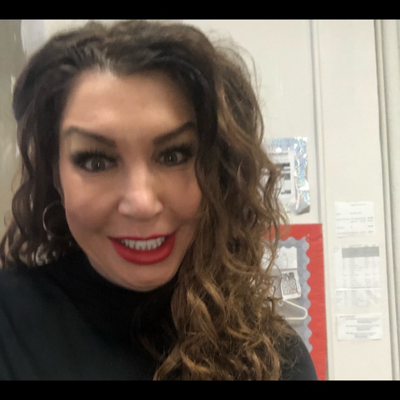 Meet your Posher, Rosemary - Picture 1 of 1